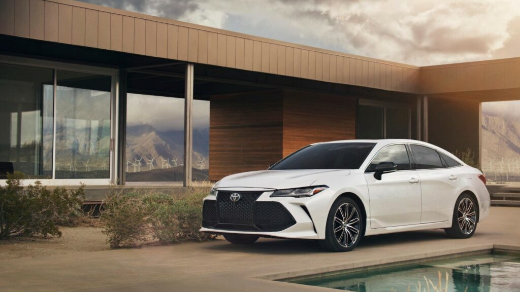 2025 Toyota Avalon Exterior